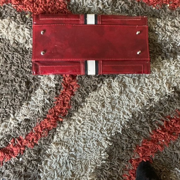 Miche Handbags - Miche Red Leather Wallet Miche Handbags - Miche Red Leather Wallet